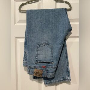 Men’s Wrangler jeans size 42 x 30